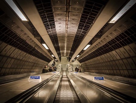 London Metro by Duncan art print